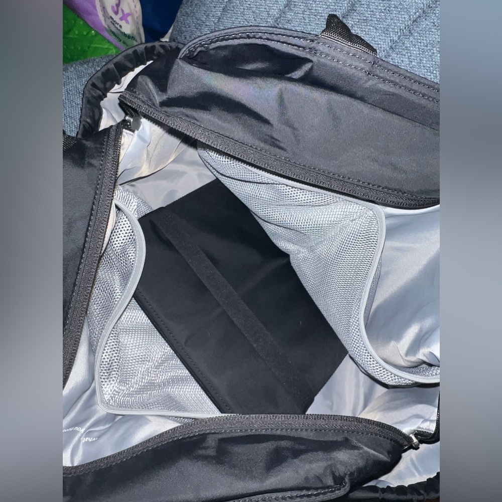 Lululemon diaper bag - Picture 3 of 5